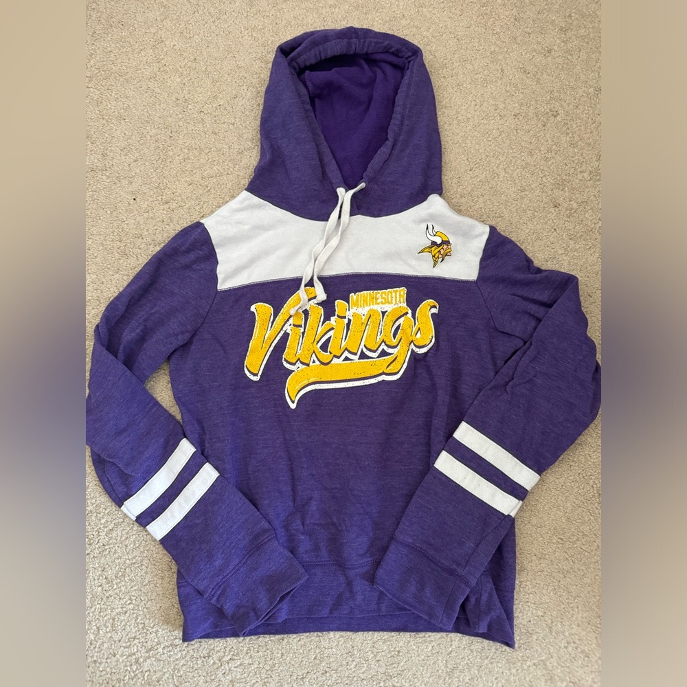 Women’s Minnesota Vikings hoodie size small